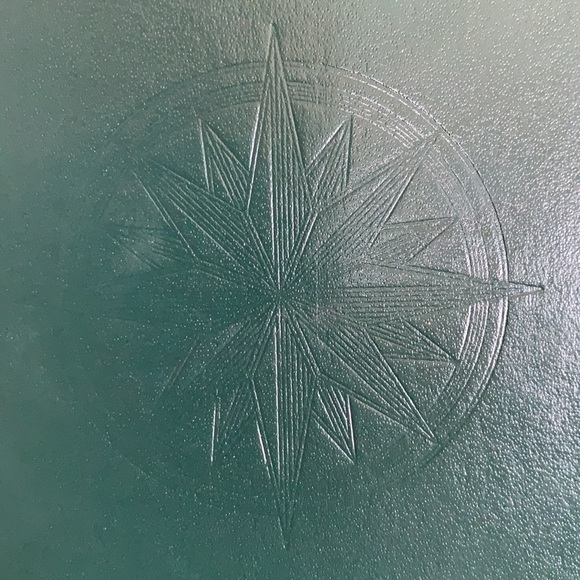 National geographic embossed hardcover - Picture 11 of 11